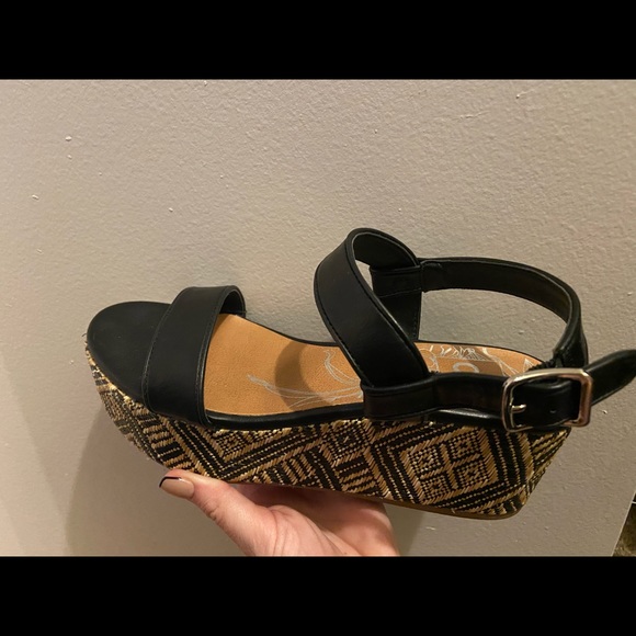 COPY - DV wedges - Picture 3 of 4